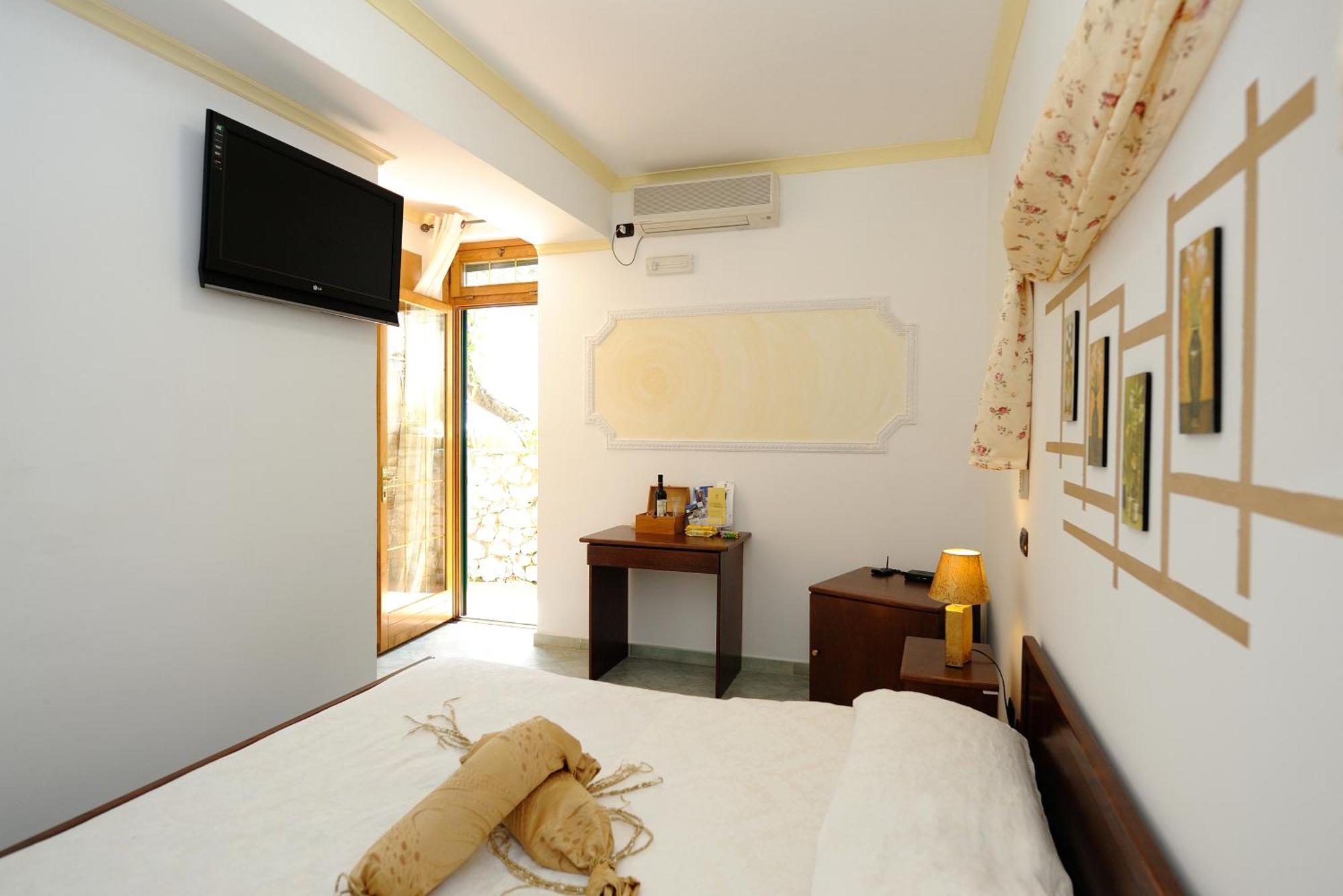 H.H.Le Palme Bed & Breakfast Amalfi Exterior photo