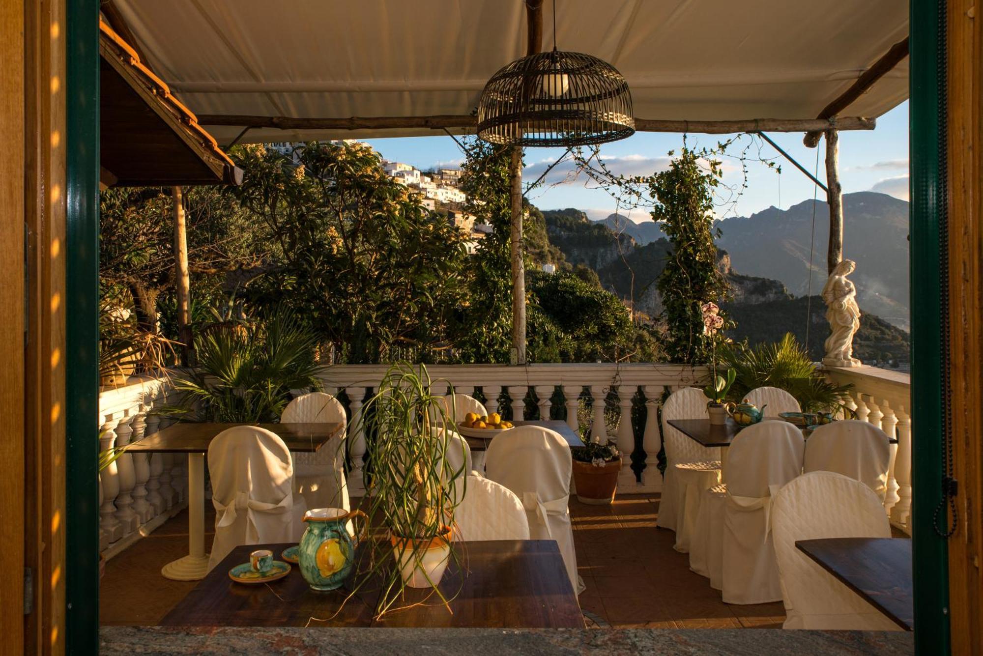 H.H.Le Palme Bed & Breakfast Amalfi Exterior photo